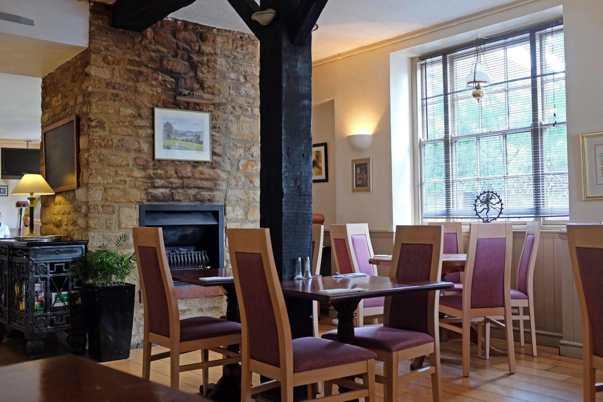 The Old Court Hotel Witney Exterior photo